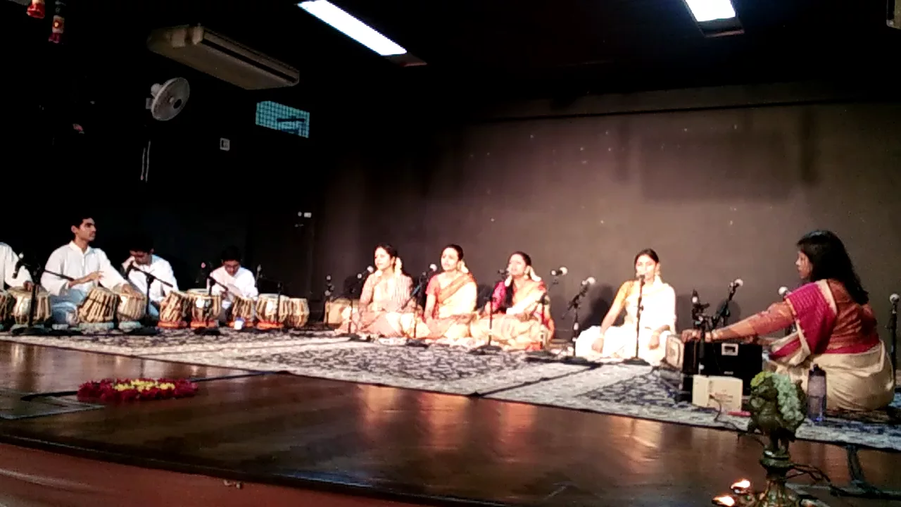 8b  Bhajan Surdas