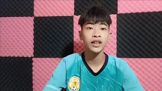 Cũng giống như một cánh bướm vươn mình bay ra, mỗi nét tô màu lên mô hình bướm giấy