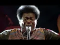 Charles Bradley - The World Is Going Up In Flames (Live op Into The Great Wide Open 2014)