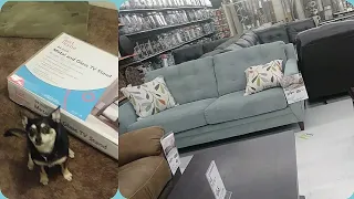 Big Lots Buying a T V Stand