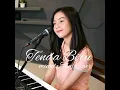 Tenda Biru, Michela Thea Cover (menyayat)