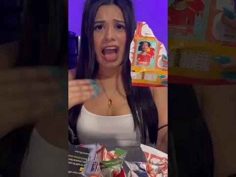 Broma del Álbum del Mundial destrozado