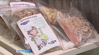 Сухой борщ, щи в вакууме и гречневая каша в пакете — омские волонтеры обновляют рацион наборов для участников СВО