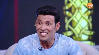 المطرب أحمد عامر بحب الإلتزام ومش بسهر بعد الشغل 