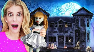 Download Surviving GAME MASTER in the MOST HAUNTED DOLLHOUSE! (Escape Room Trap) MP3