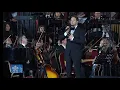 Michael Bublé sings in the presence of Pope Leo XIV at the Christmas “Concert with the poor” 