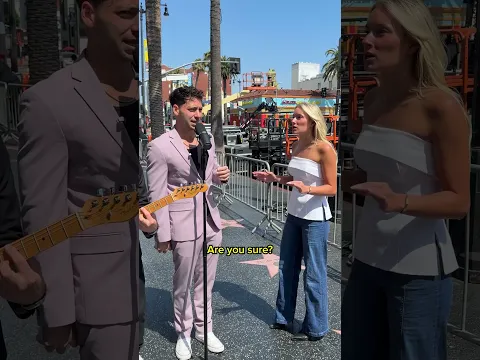 Throwing a Water Balloon At A Person Then Pretending to Sing in Public😭.......