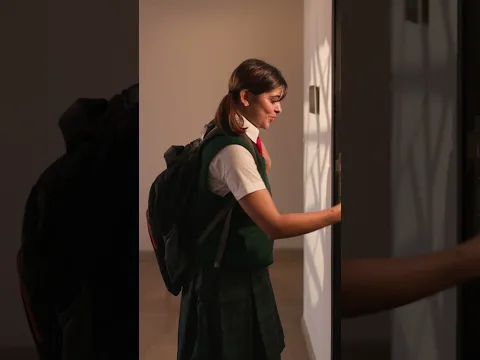 Pehle meh lene aati thi ab tu lene aata hai :)