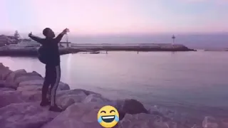 ضحكة ضحكة دندنها