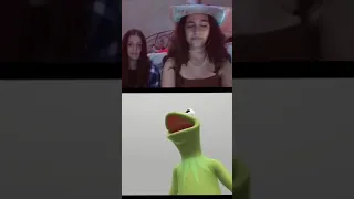 تعالي اكبرلك بزازك الضفدع كيرمت في اوميجل مع بنات نار 18 Ome Tv 18 Omegle Girls Hot Sexy 