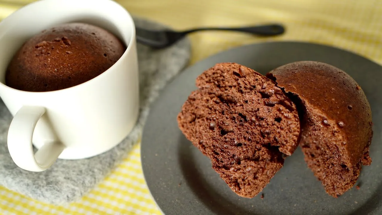 Mug Chocolate Cake without microwave 