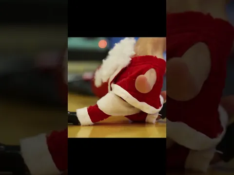 Finger Dancing Santa is BACK!🎅
