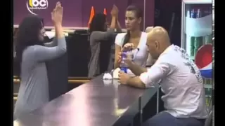 مشكلة بين ليان وسارة 