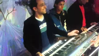 الموسيقار محمد مصطفى والنجم حماده الصغير مستغرب ليه سلم على الشهدا ال معاك من فرحه محمد ظريفه 