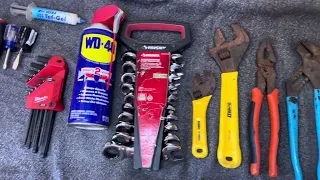 What tools should you have on your sailboat? Here’s our core tool set. #ourladydefiant #sailboat