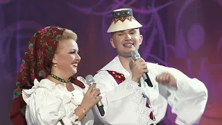 Download Cornelia şi Lupu Rednic şi Gabriel Treteag – Mândruţă cu ochi de mură (@TVR1) MP3