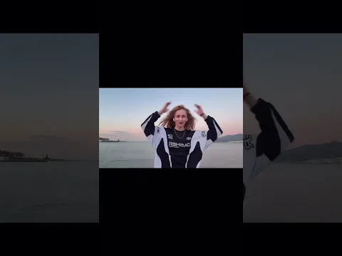 Счастлива в любой момент.Любимая моя девочка.