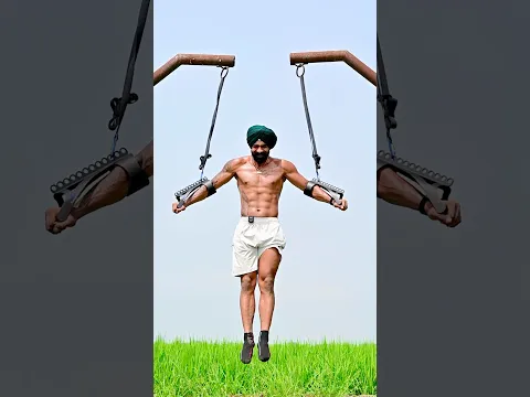italy toh gore y neh kita gift apne workout lai 🥰❤️