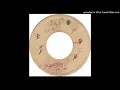 THE DYNAMITES "THE WORLD NEEDS LOVING VERSION" - CE 4-B (CLA 226-B) - 1970