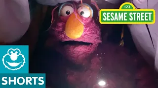 Sesame Street Telly s Blanket Fort