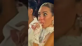 امينه خليل عملت حركة غريبه اوى هى وجوزها فى الفرح في اليونان دندنها