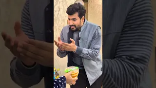 تجمع حلقات المجنون يشتري الغني