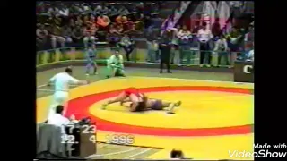 انتخابی تیم ملی سال۱۳۷۵ دوبنده قرمز فرهاد رسول زاده از تهران وزن ۱۱۵ کیلوگرم 