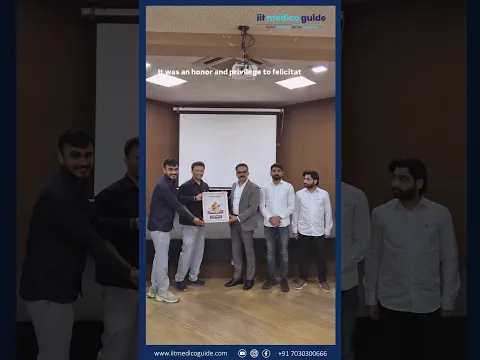 IPS Dr. Ravinder singal Sir at Ashoka IIT MEDICO GUIDE