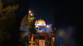 يادنيا سمعاني ابويا وصاني الارض دي ارضي احميها انا وولدي وتعيشي يابلدي 