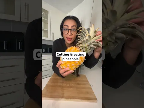 Cutting & eating pineapple🫶🏽 #eczema #allergy