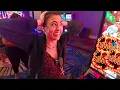 Lagu This MASSIVE Jackpot Left the Whole Casino Frozen!