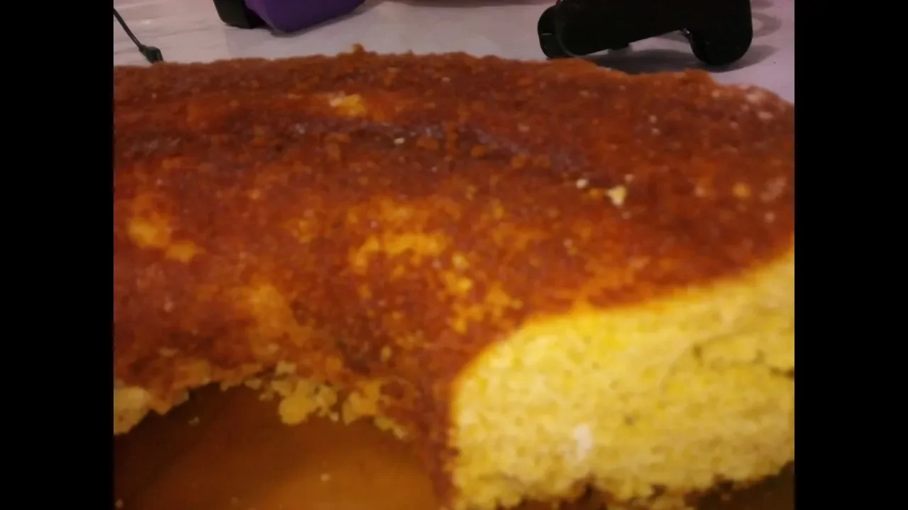 Bolo de fubá com coalhada  - muito fácil