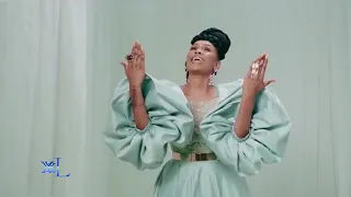 lulu diva ashindwa kujizuia amwaga machozi afya ya mama yake mzazi bado 