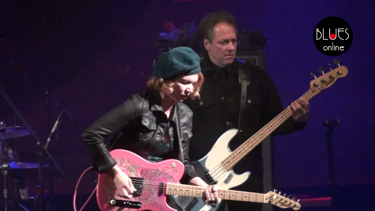 Sue Foley plays blues