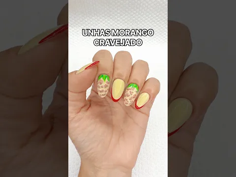 Fiz as unhas morango cravejado 🍓💅🏼 #unhas #unhaslindas #esmalte  -Publicidade
