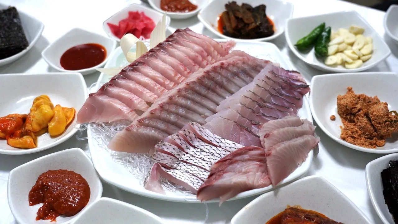 민어회+삼치회 3인분에 5만원!? 여수에 가면 꼭 가봐야할 식당들을 싹다 리뷰해보았습니다!(with 아고다)