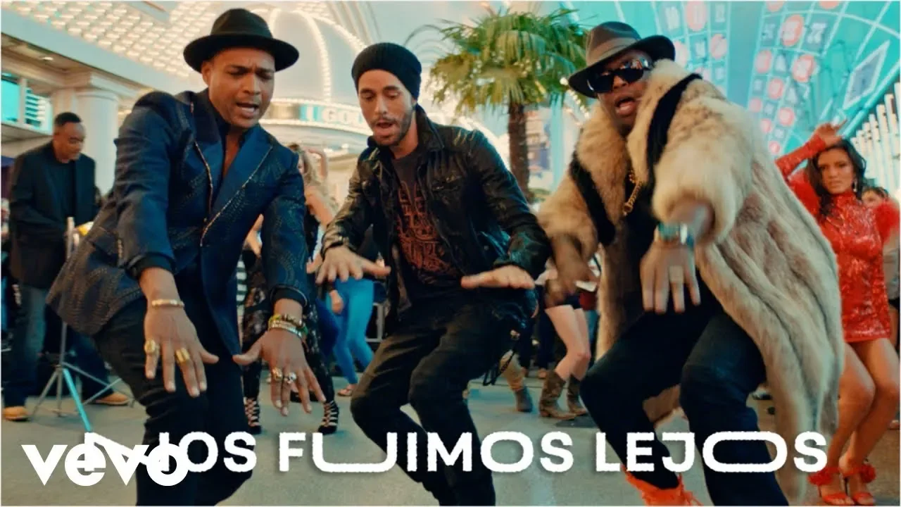Descemer Bueno, Enrique Iglesias - Nos Fuimos Lejos (Official Video) ft. El Micha Descemer Bueno, Enrique Iglesias - Nos Fuimos Lejos (Official Video) ft. El Micha