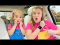 Download Lagu Alice with Auntie feed the animals on the farm