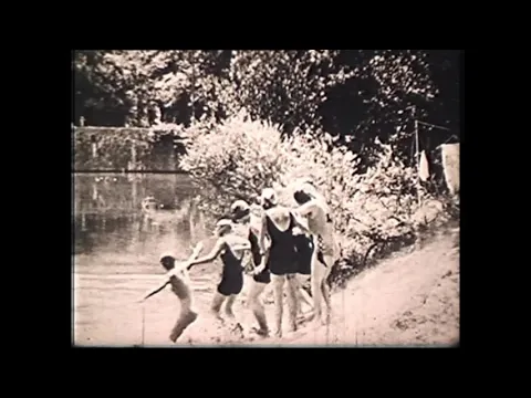 Les Jolies Baigneuses / Graceful Bathers (c.1924)