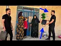 Download Lagu Will the old woman accept? Ehsan's offer of $5,000 to evict Samira..