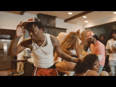 Download MP3 Fredo Bang - Throw It Back (Official Video)