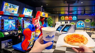 Staying at Japan’s Unique Hotel with Free Beer & Pizza 🍕 🍺 🎰