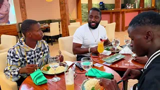 Eles nunca tinham comido num restaurante, levei os rapazes da CAOP A para almoçar comigo...