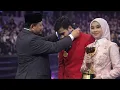Lagu Merinding! Detik-detik Presiden Kalungkan Emas ke Leher Valen \u0026 Mila, Istana Jadi Saksi Sejarah Baru