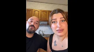 صباحو عسل ع كل ال يحبنا تعا نحكى شوى 