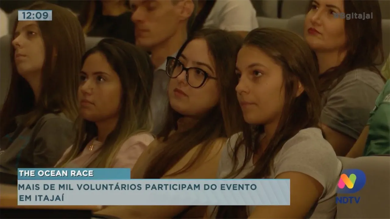 Mais de mil voluntários participam do evento em Itajaí