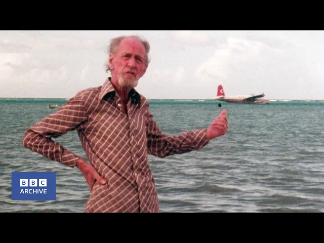 Video: 1975: Fyfe Robertson and the Aeroplane | Robbie | BBC Archive