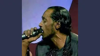 محمود عبد العزيز في بعدك ياغالي حفلة عيد الحب 