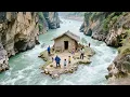Download Lagu 独户人家居住在河心小岛，两侧是数千米的悬崖绝壁，距离河水只有2米不怕涨水被淹吗？【乡村阿泰】