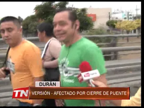 Decenas de ciudadanos afectados por cierre de puente de Unidad Nacional